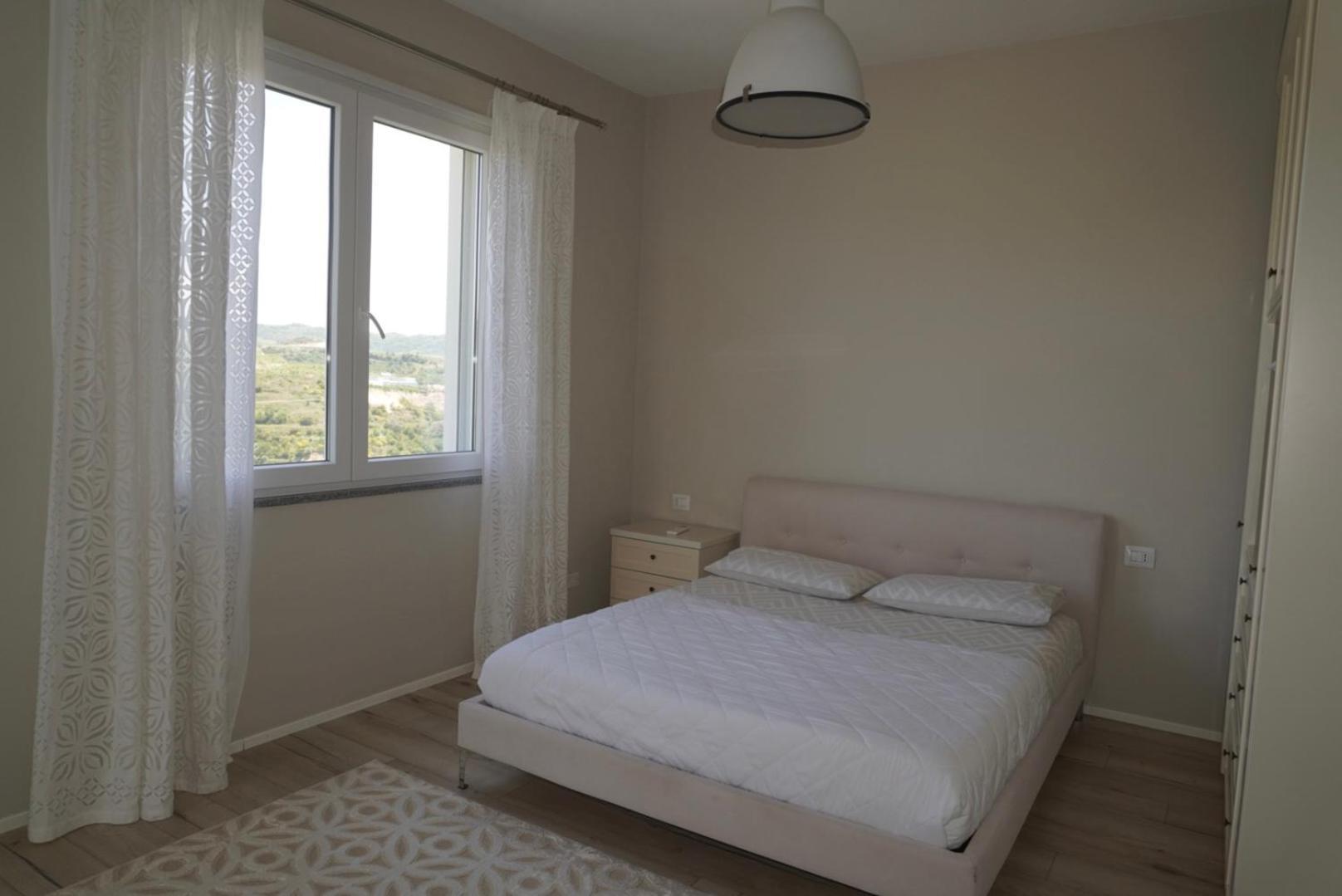 Villa Esmi Durres Kryemëdhej Εξωτερικό φωτογραφία